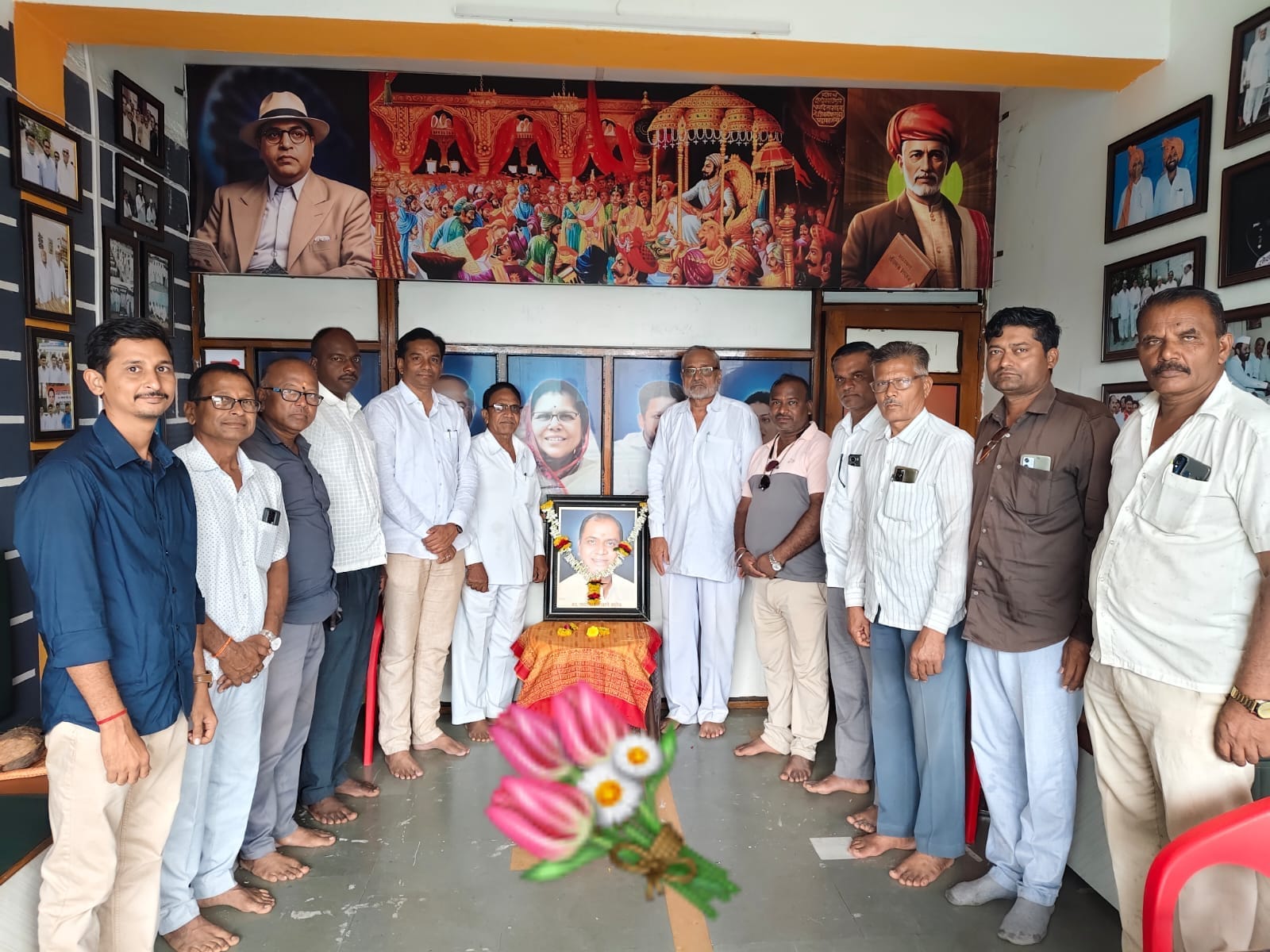स्वर्गीय जयंतराव ससाणे यांच्या प्रतिमेसअभिवादन